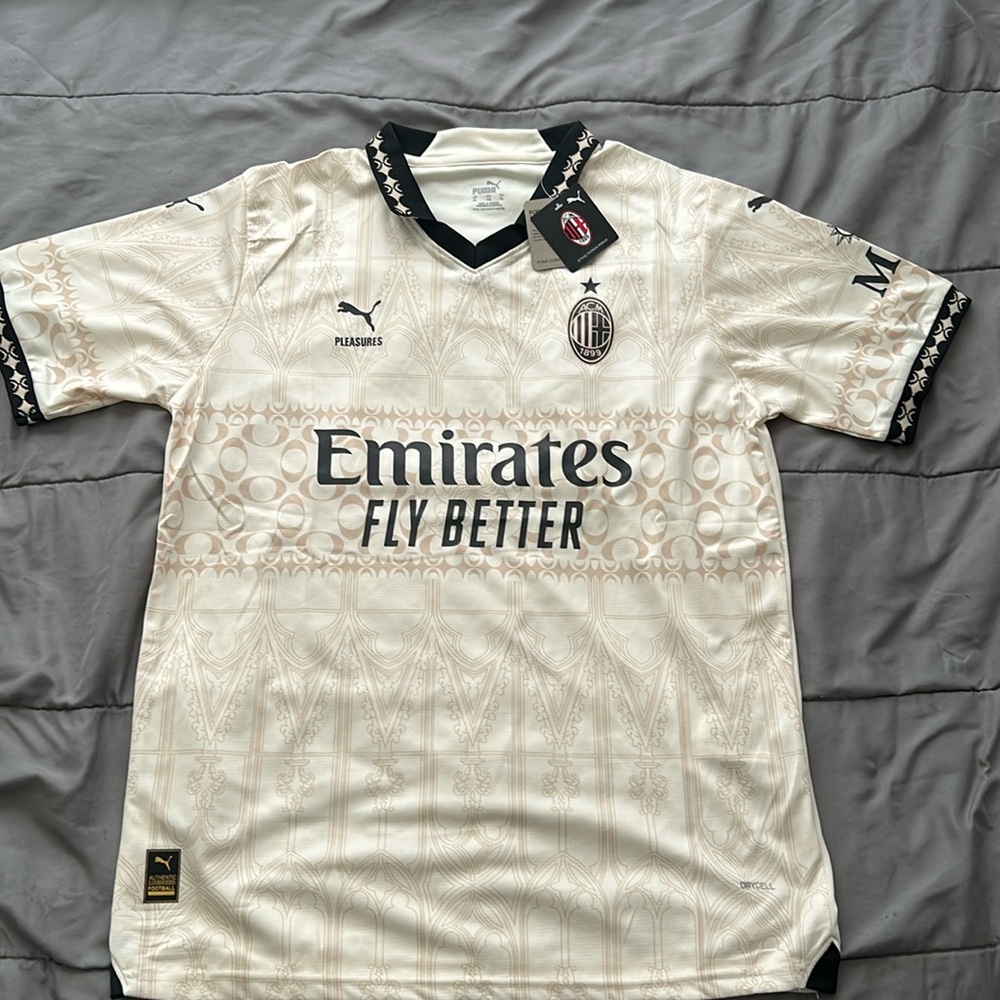Ac Milan pleasures jersey 23/24